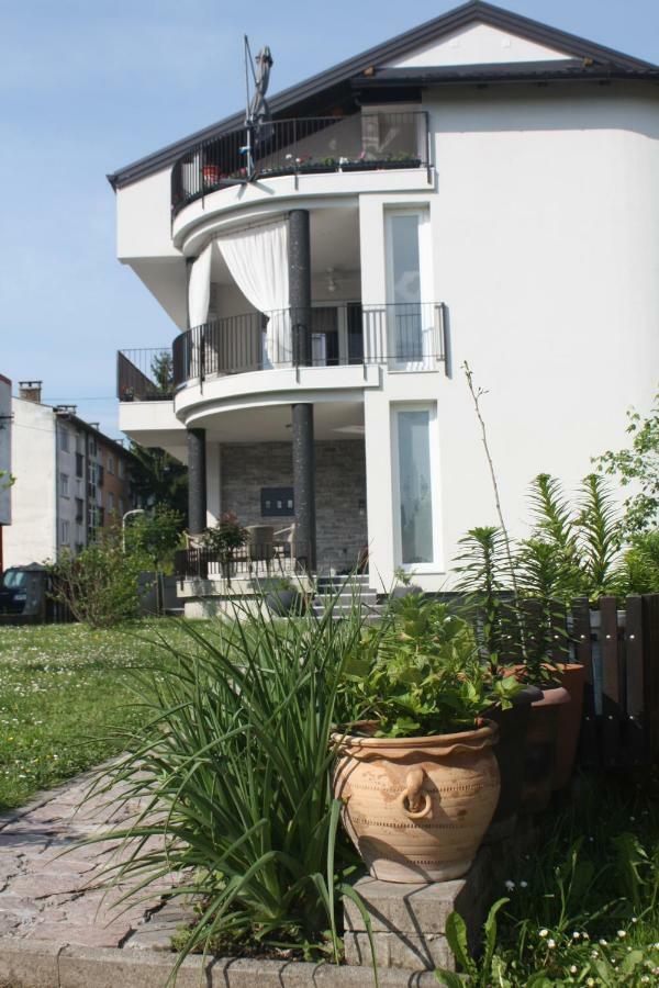 Lgp Exclusive Apartment Bihać エクステリア 写真